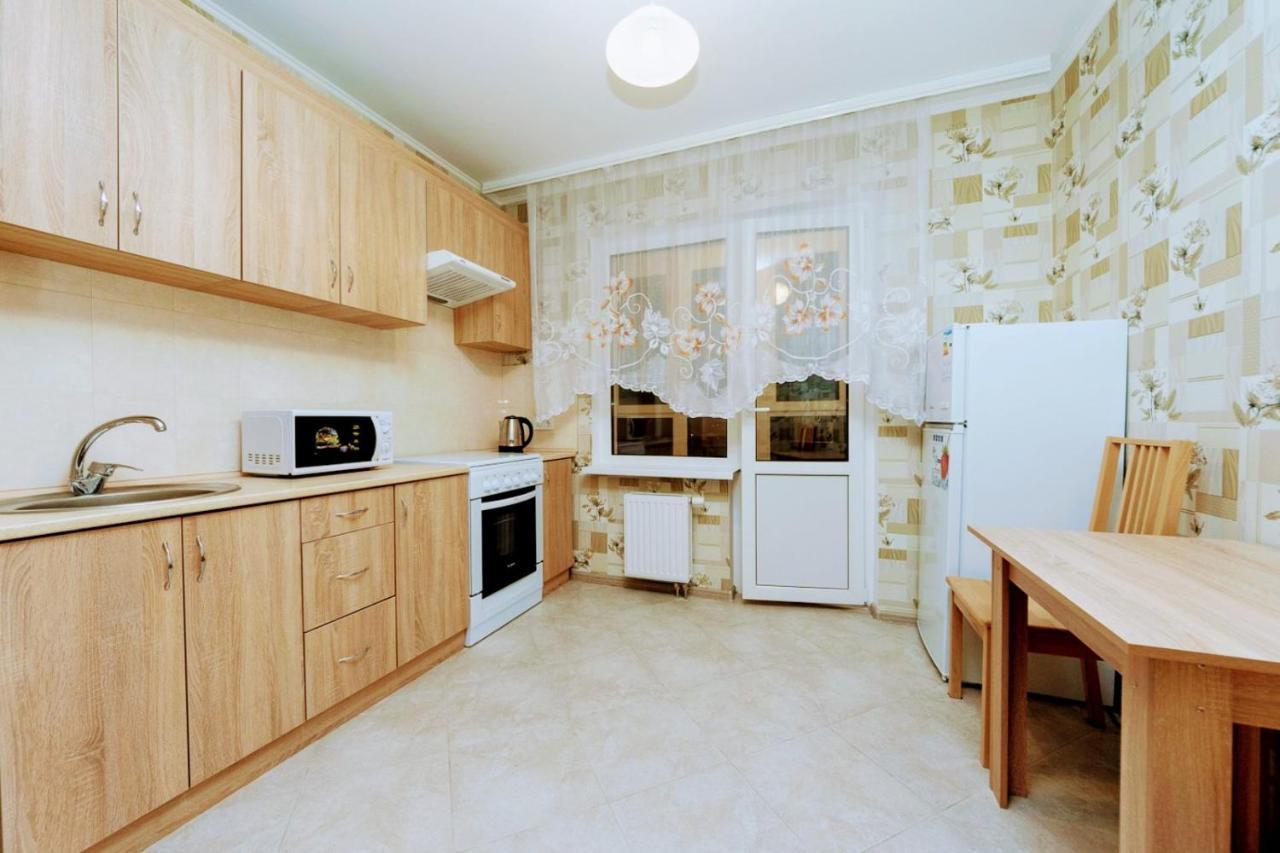 Новая Квартира На Метро Осокорки, Позняки Kiev Bagian luar foto